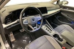 Valkoinen Volkswagen GOLF 2021 kuva 3.