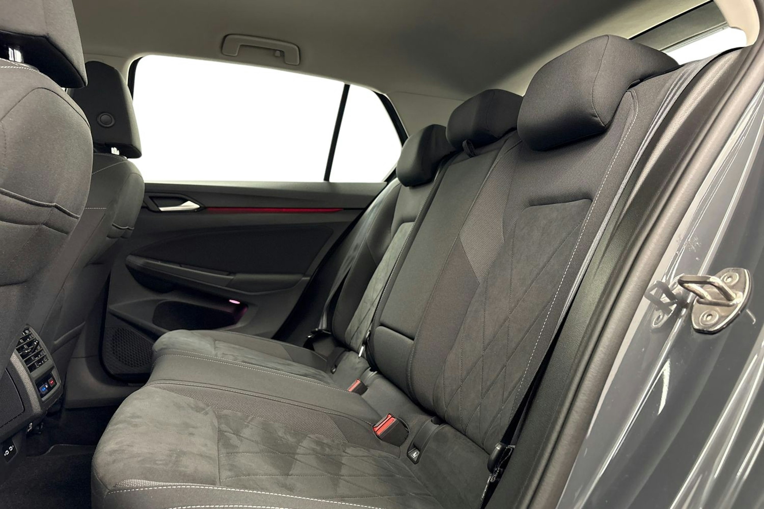 harmaa Volkswagen Golf 2021 kuva 10.