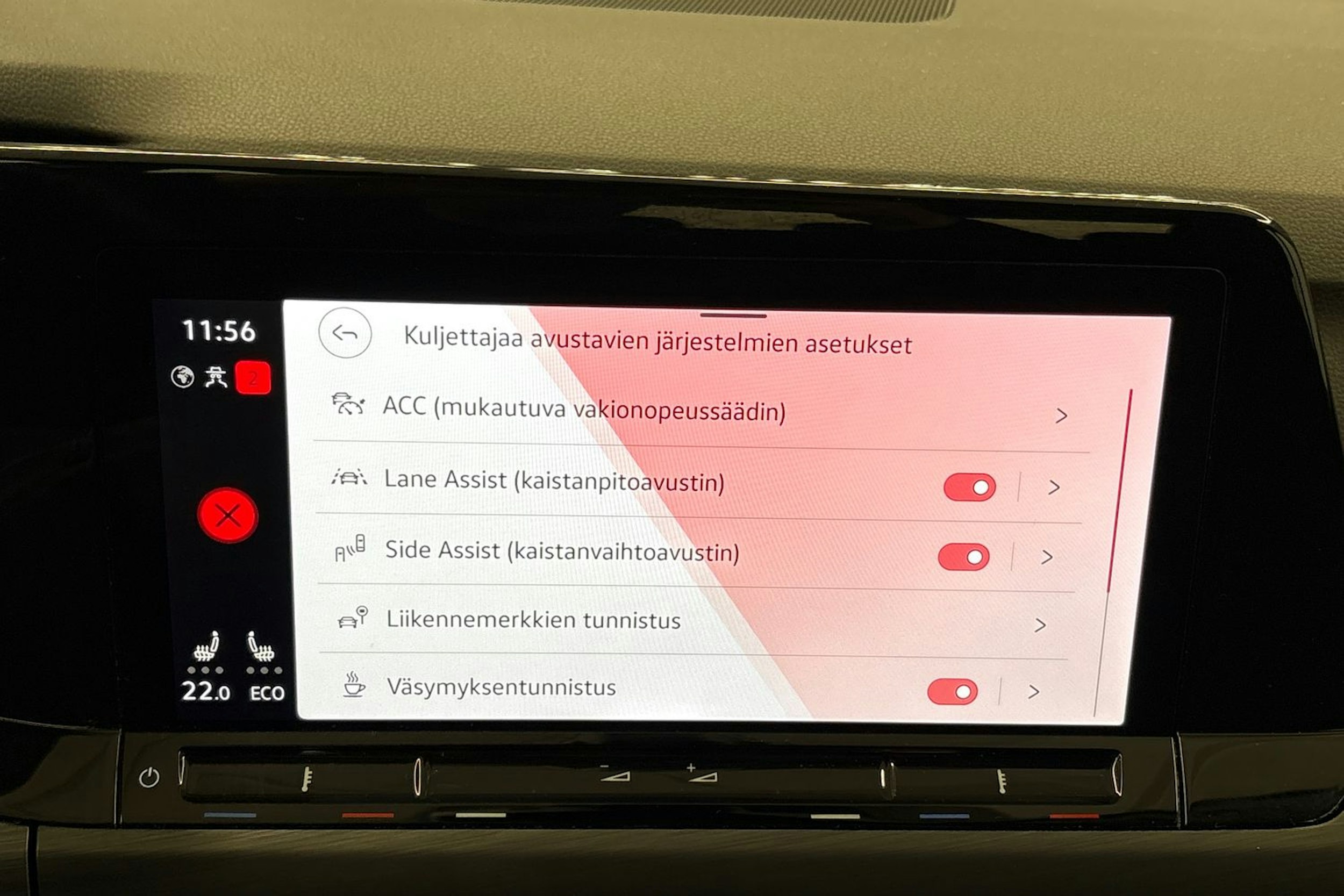 harmaa Volkswagen Golf 2021 kuva 27.