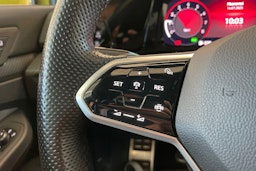 Keltainen Volkswagen GOLF 2021 kuva 13.