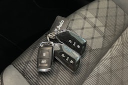 Keltainen Volkswagen GOLF 2021 kuva 17.