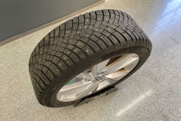 Keltainen Volkswagen GOLF 2021 kuva 19.