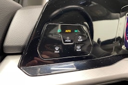 harmaa Volkswagen Golf 2021 kuva 21.