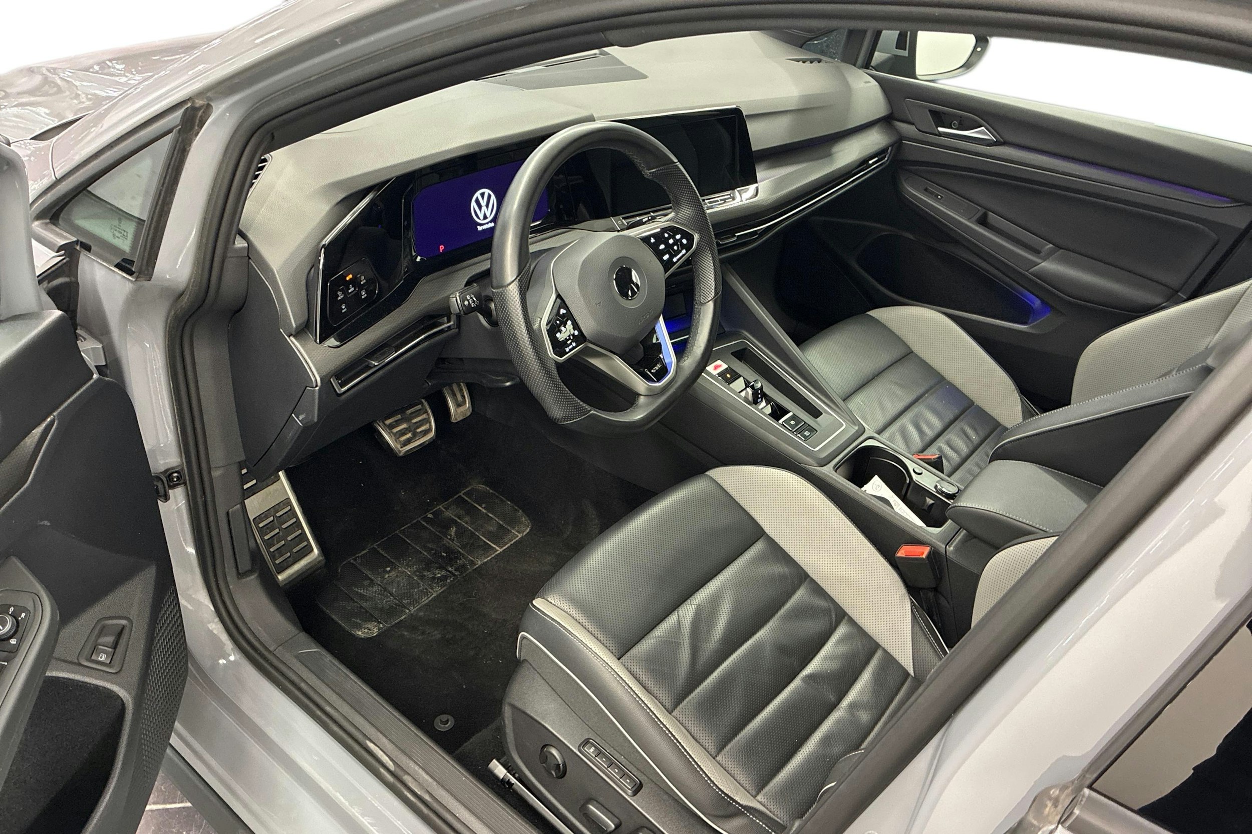 Harmaa Volkswagen GOLF 2021 kuva 6.