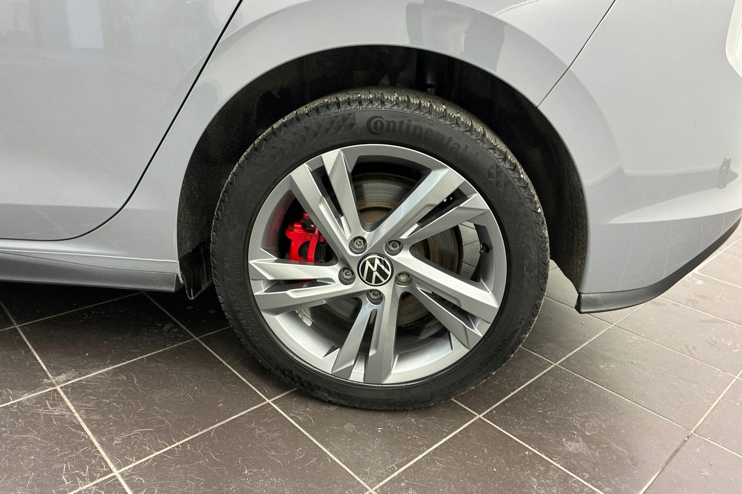 Harmaa Volkswagen GOLF 2021 kuva 10.