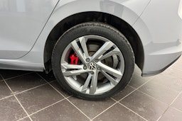 Harmaa Volkswagen GOLF 2021 kuva 10.