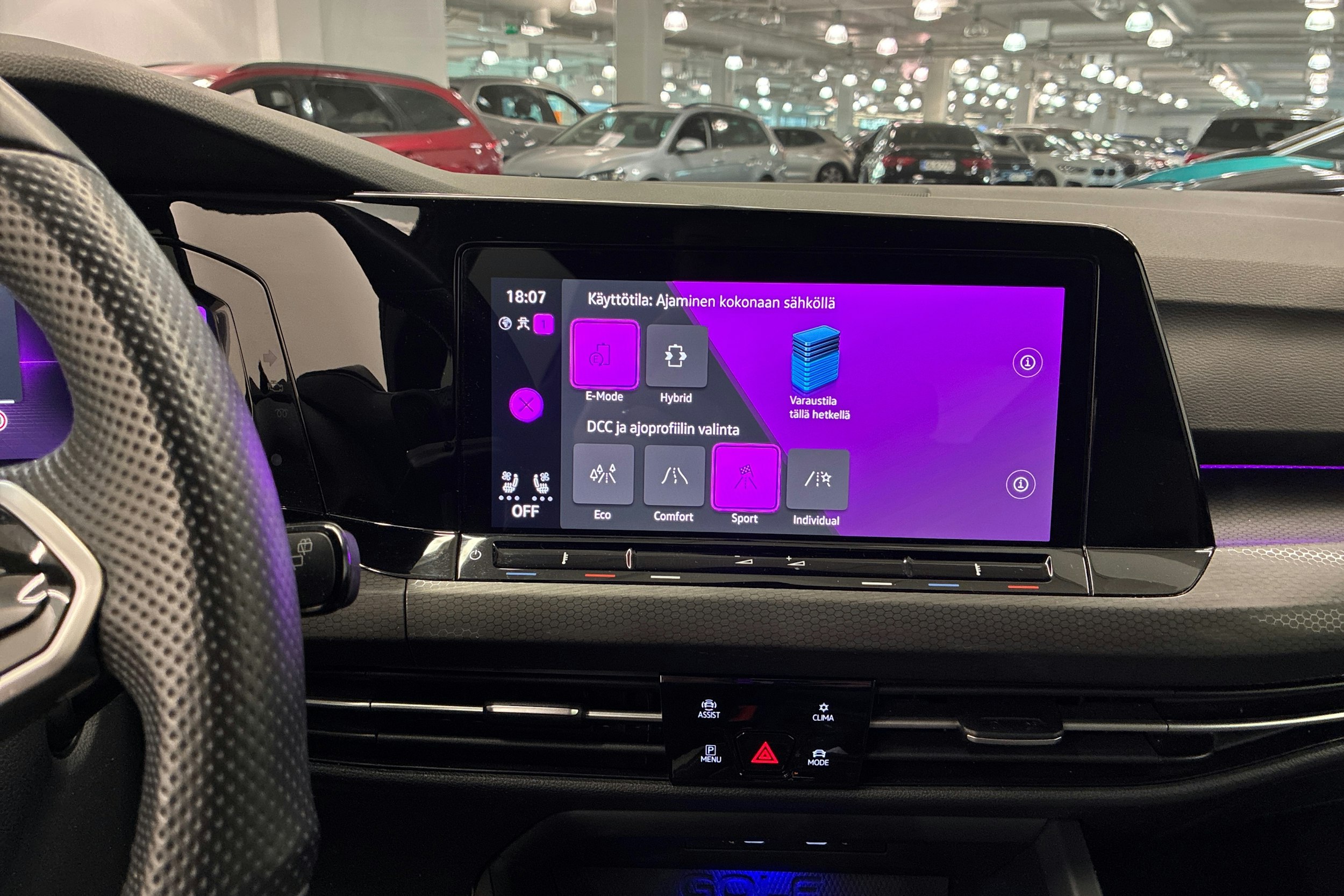 Harmaa Volkswagen GOLF 2021 kuva 15.