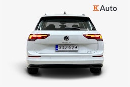 valkoinen Volkswagen Golf 2021 kuva 3.