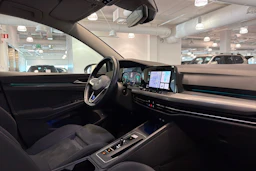 harmaa Volkswagen Golf 2021 kuva 16.