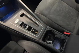 harmaa Volkswagen Golf 2021 kuva 25.