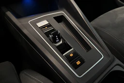 harmaa Volkswagen Golf 2021 kuva 26.