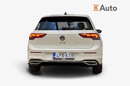 valkoinen Volkswagen Golf 2021 kuva 3.