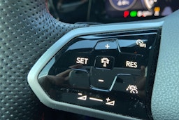 valkoinen Volkswagen Golf 2021 kuva 18.