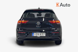 musta Volkswagen Golf 2021 kuva 3.