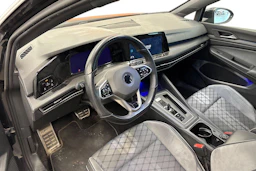 met. musta Volkswagen Golf 2021 kuva 3.