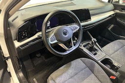 valkoinen Volkswagen Golf 2021 kuva 6.