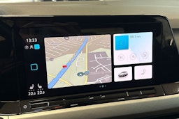 valkoinen Volkswagen Golf 2021 kuva 15.