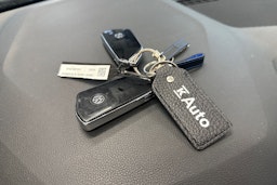 valkoinen Volkswagen Golf 2021 kuva 21.