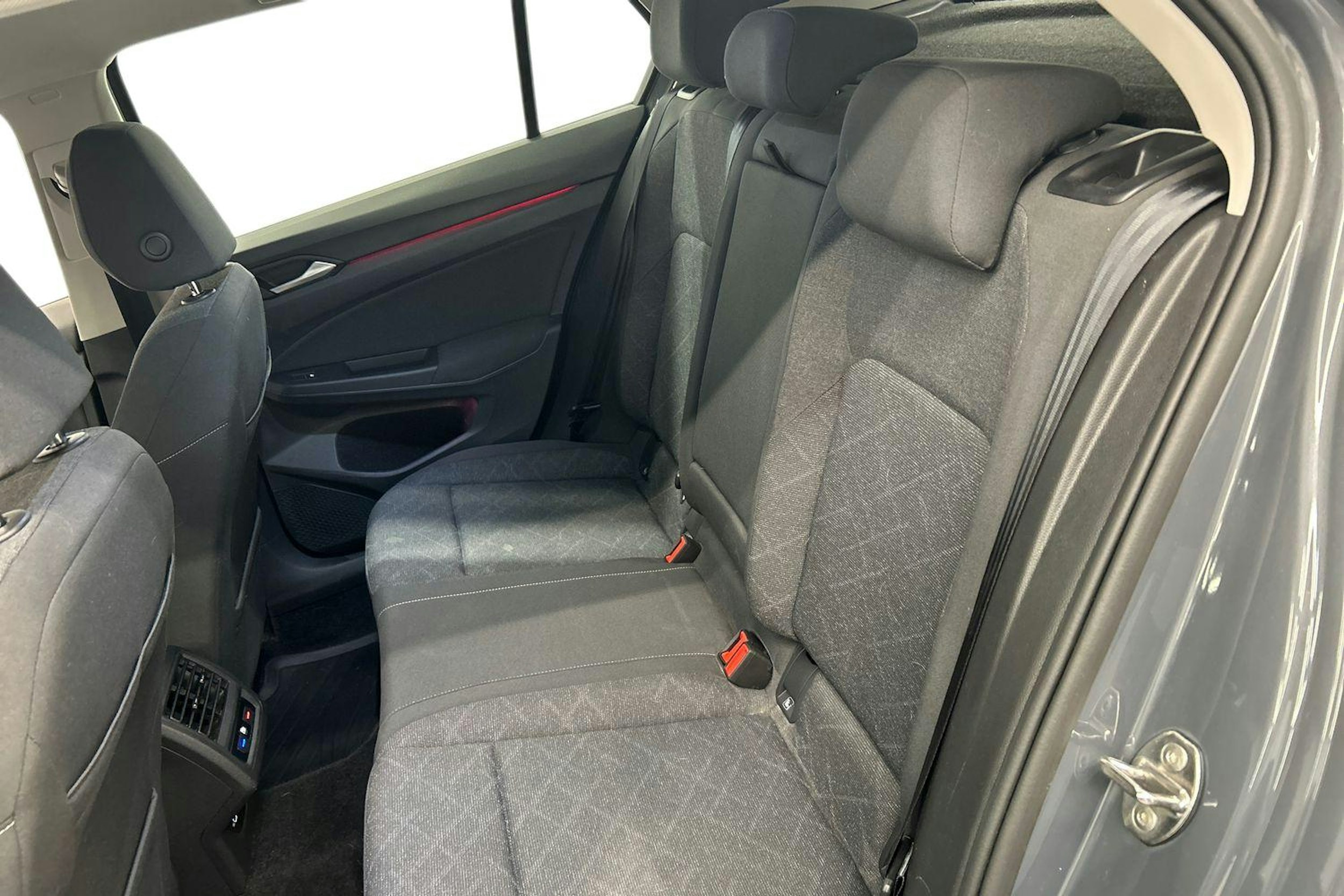 harmaa Volkswagen Golf 2021 kuva 10.