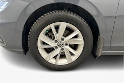 harmaa Volkswagen Golf 2021 kuva 11.