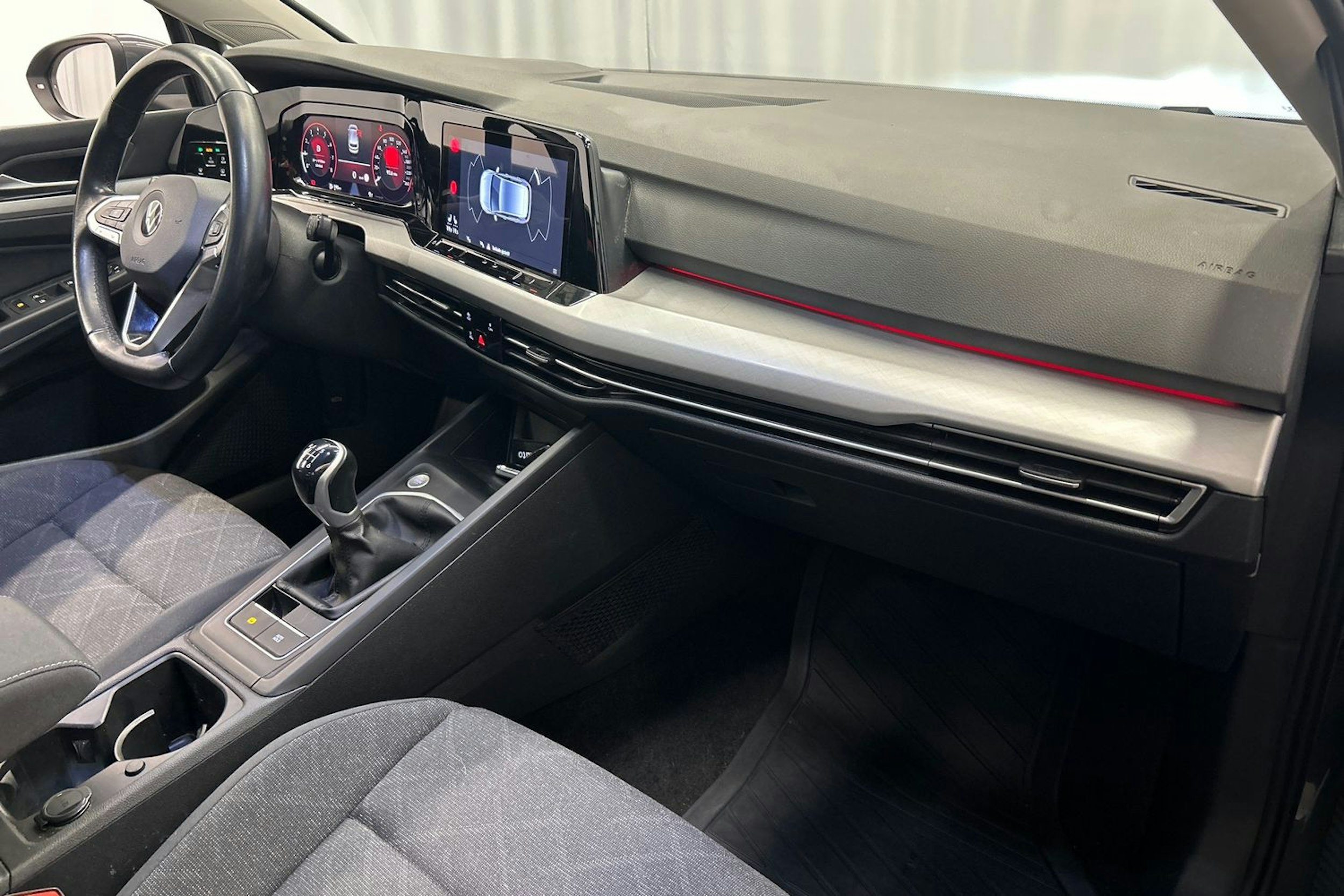 harmaa Volkswagen Golf 2021 kuva 15.