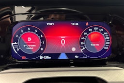 harmaa Volkswagen Golf 2021 kuva 17.