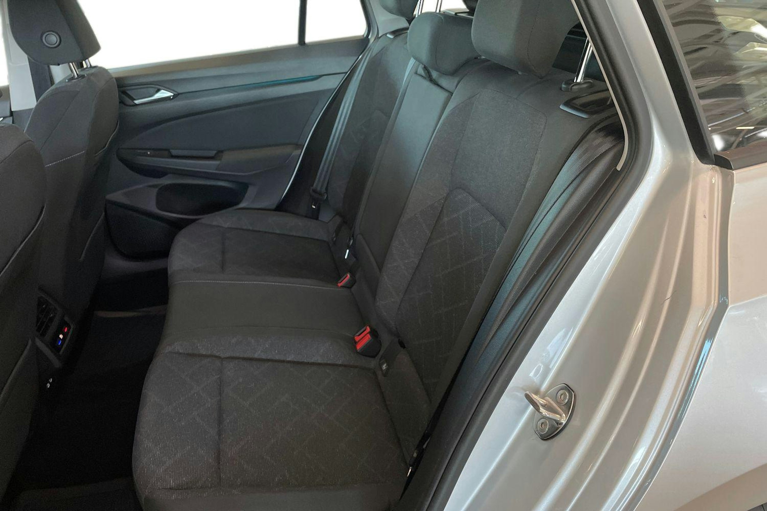 hopea Volkswagen Golf 2021 kuva 10.