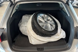 hopea Volkswagen Golf 2021 kuva 14.