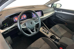 valkoinen Volkswagen Golf 2021 kuva 3.