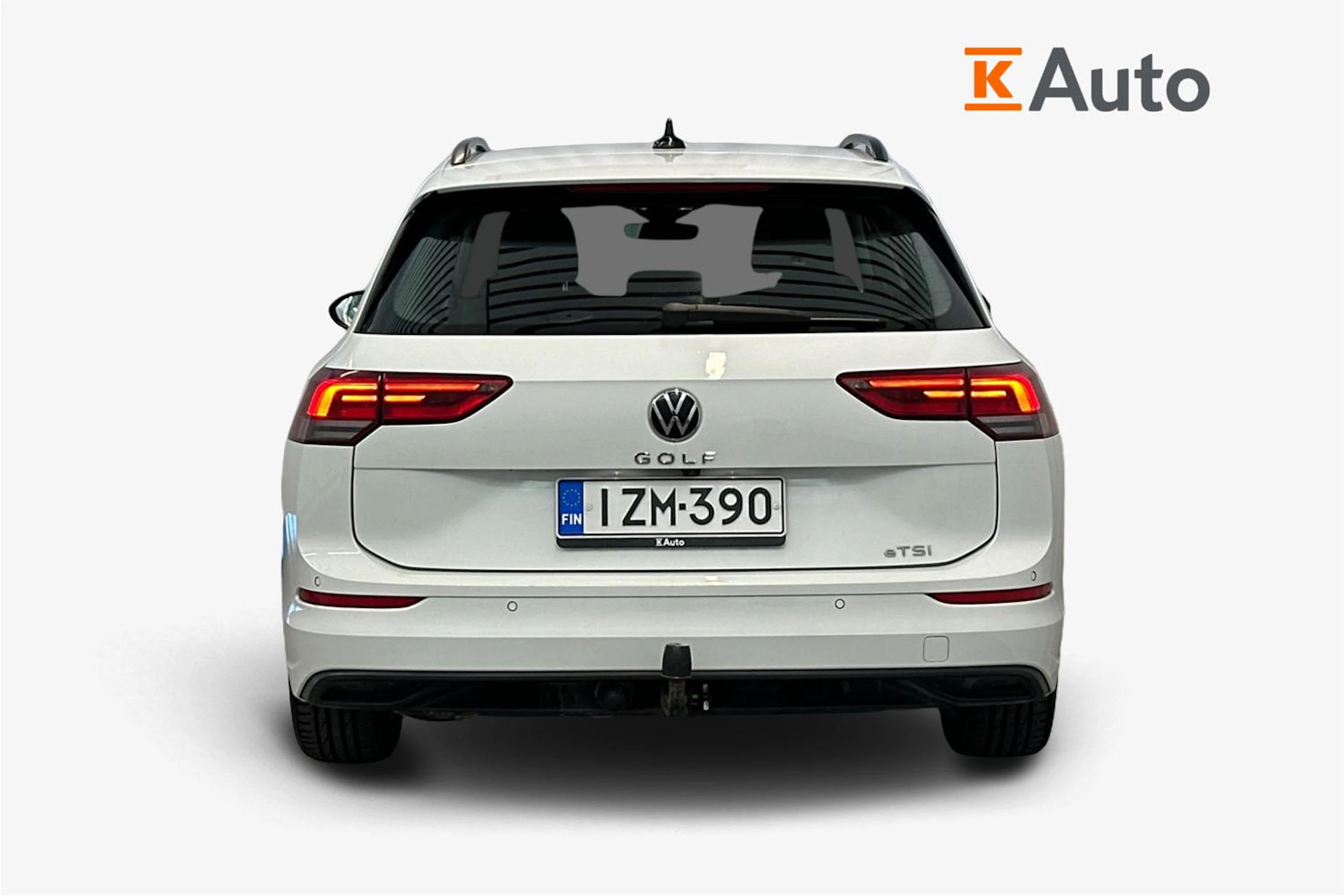 valkoinen Volkswagen Golf 2021 kuva 4.