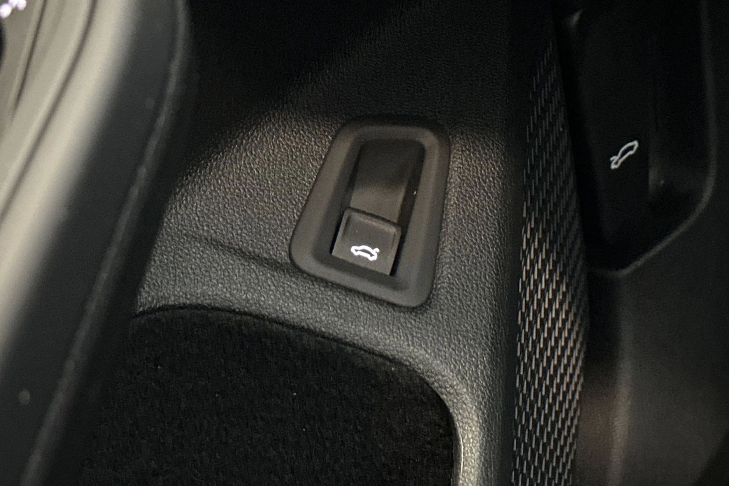 valkoinen Volkswagen Golf 2021 kuva 15.