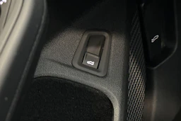 valkoinen Volkswagen Golf 2021 kuva 15.