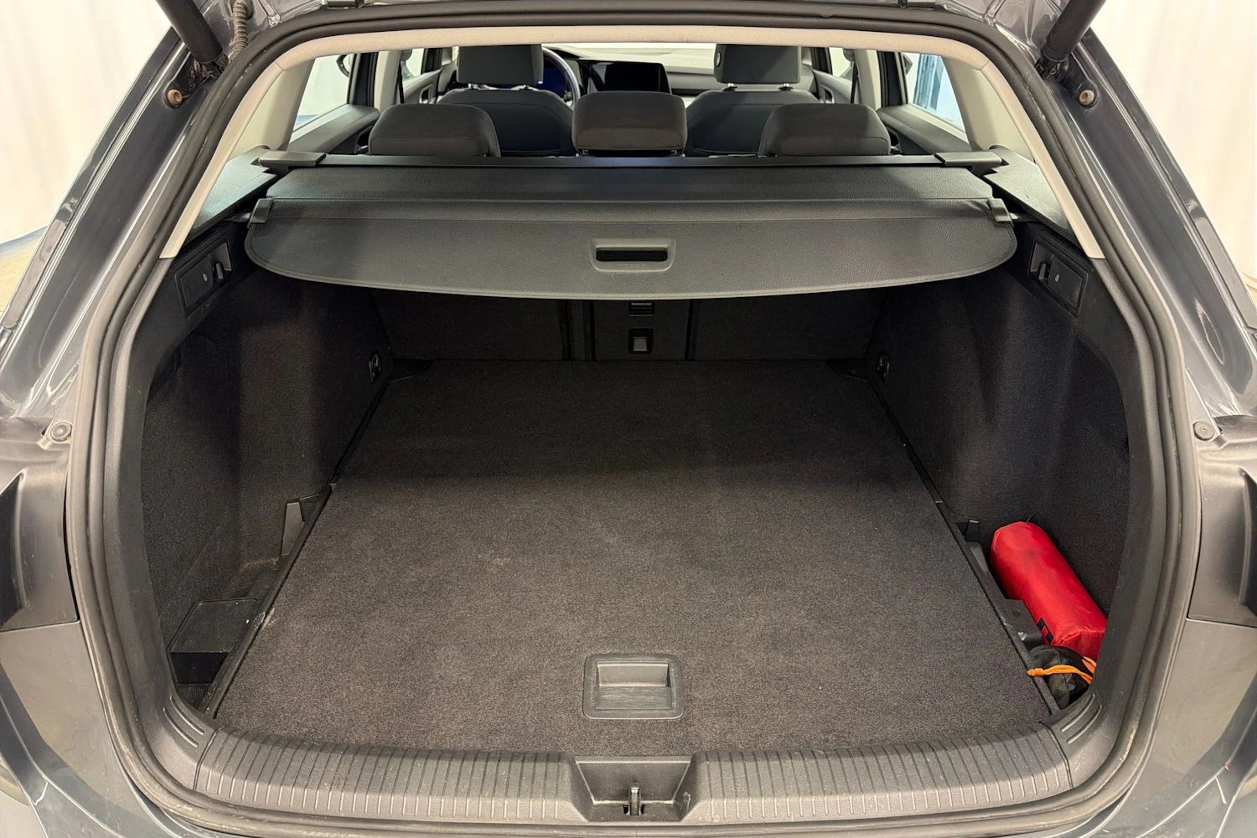 Harmaa Volkswagen GOLF 2021 kuva 13.