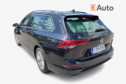 musta Volkswagen Golf 2021 kuva 2.