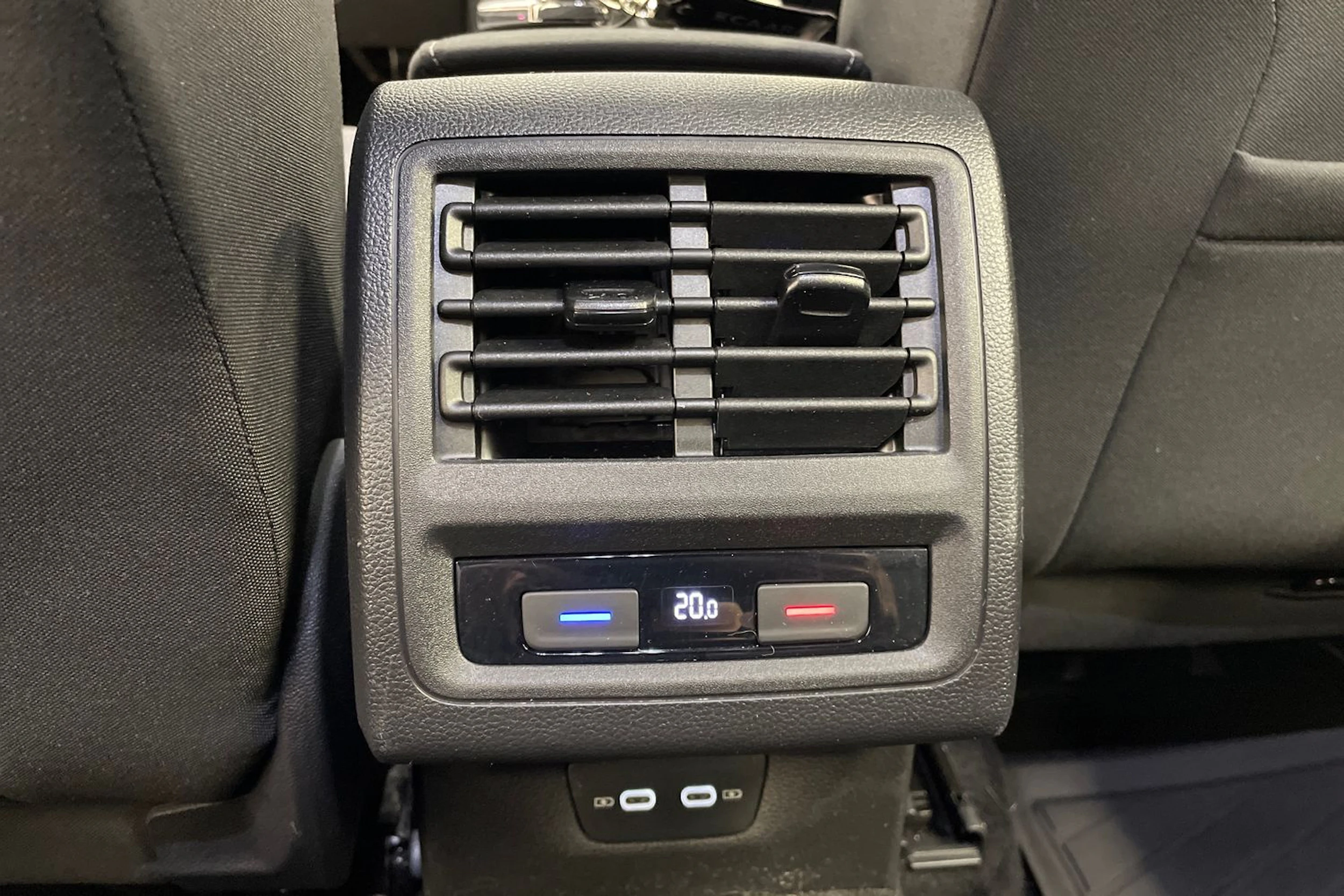 Harmaa Volkswagen GOLF 2021 kuva 27.
