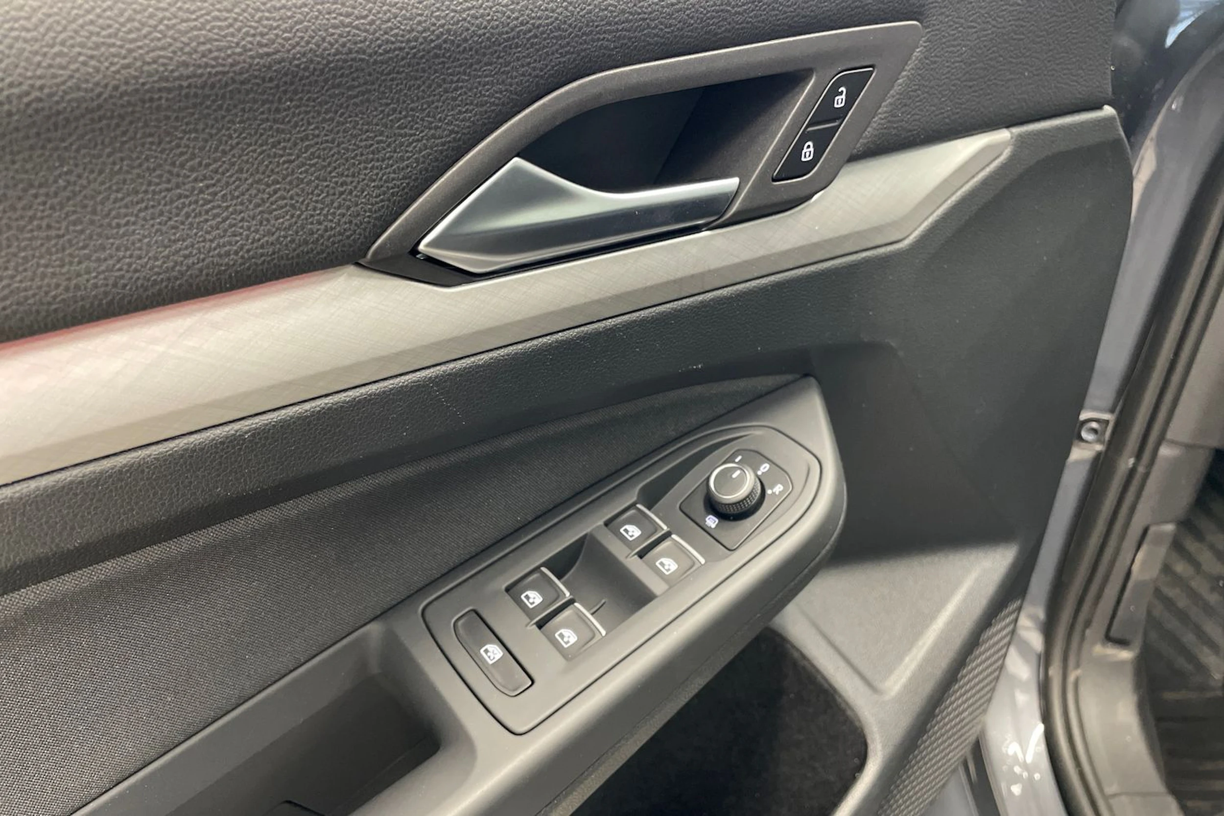 Harmaa Volkswagen GOLF 2021 kuva 28.