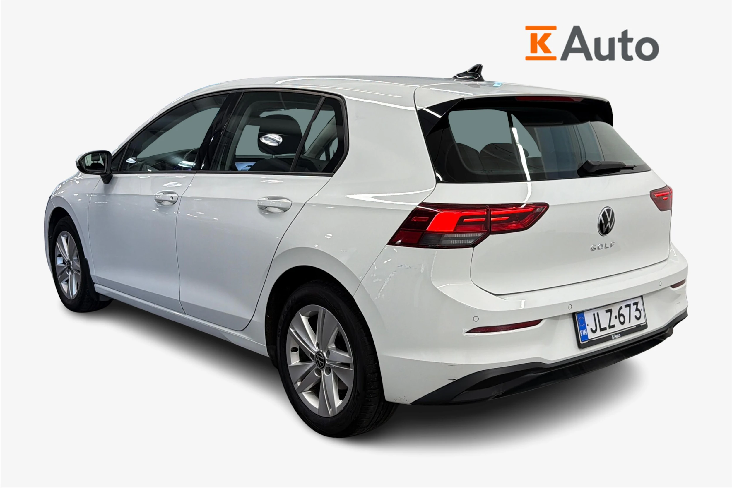 Valkoinen Volkswagen GOLF 2021 kuva 2.