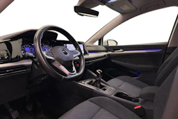Valkoinen Volkswagen GOLF 2021 kuva 6.