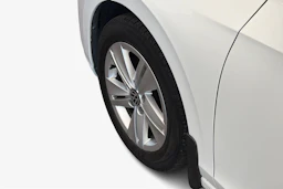 Valkoinen Volkswagen GOLF 2021 kuva 9.