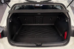 Valkoinen Volkswagen GOLF 2021 kuva 11.