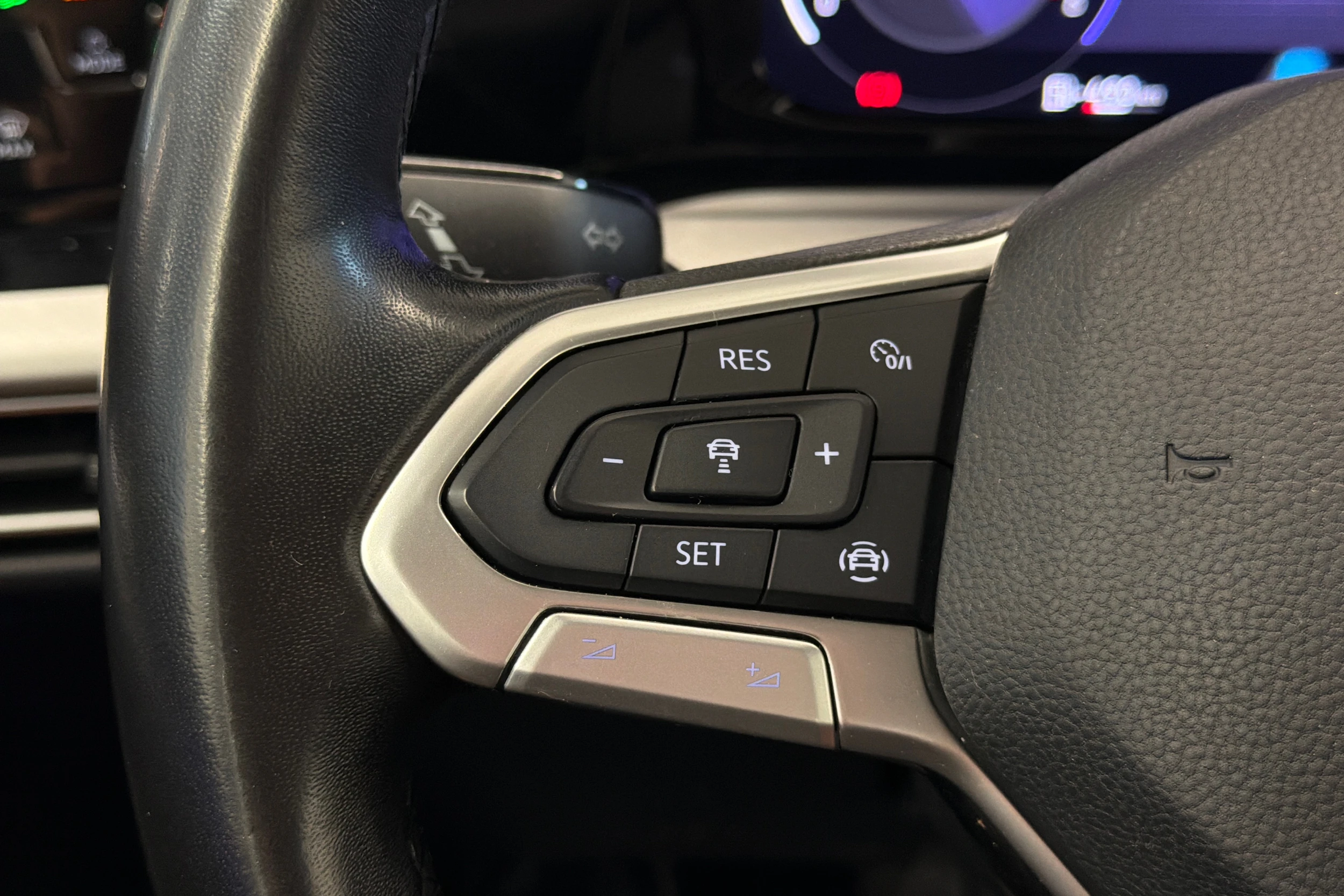 Valkoinen Volkswagen GOLF 2021 kuva 15.