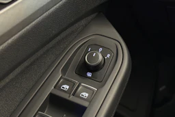 Valkoinen Volkswagen GOLF 2021 kuva 19.