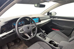 musta Volkswagen Golf 2021 kuva 3.