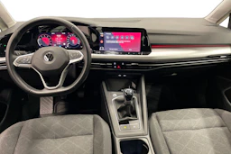 punainen Volkswagen Golf 2021 kuva 7.