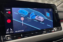 punainen Volkswagen Golf 2021 kuva 24.