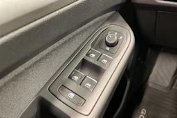 punainen Volkswagen Golf 2021 kuva 29.