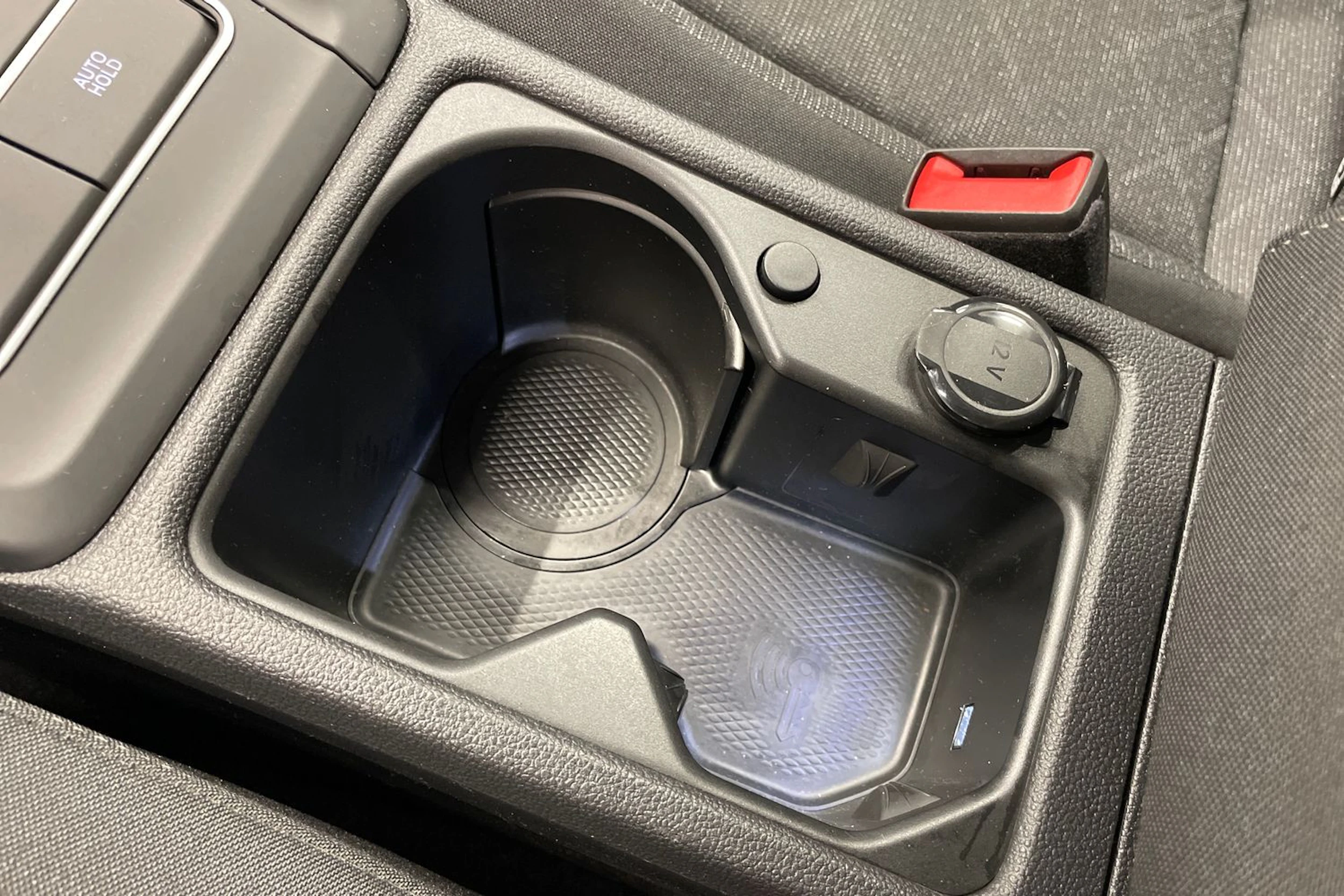 punainen Volkswagen Golf 2021 kuva 30.