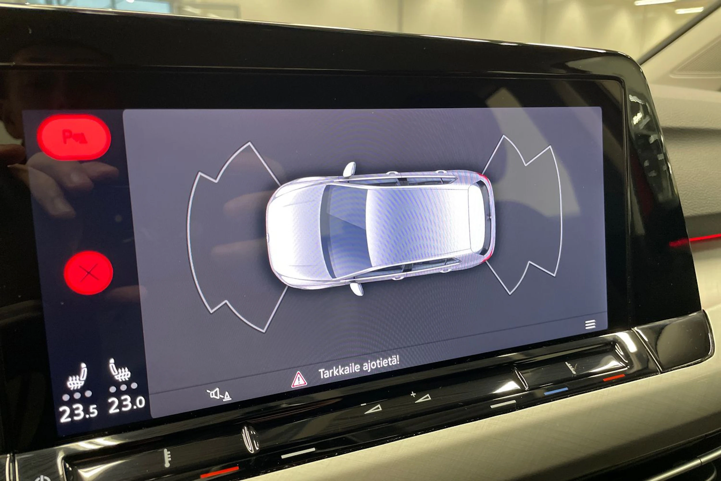 punainen Volkswagen Golf 2021 kuva 33.
