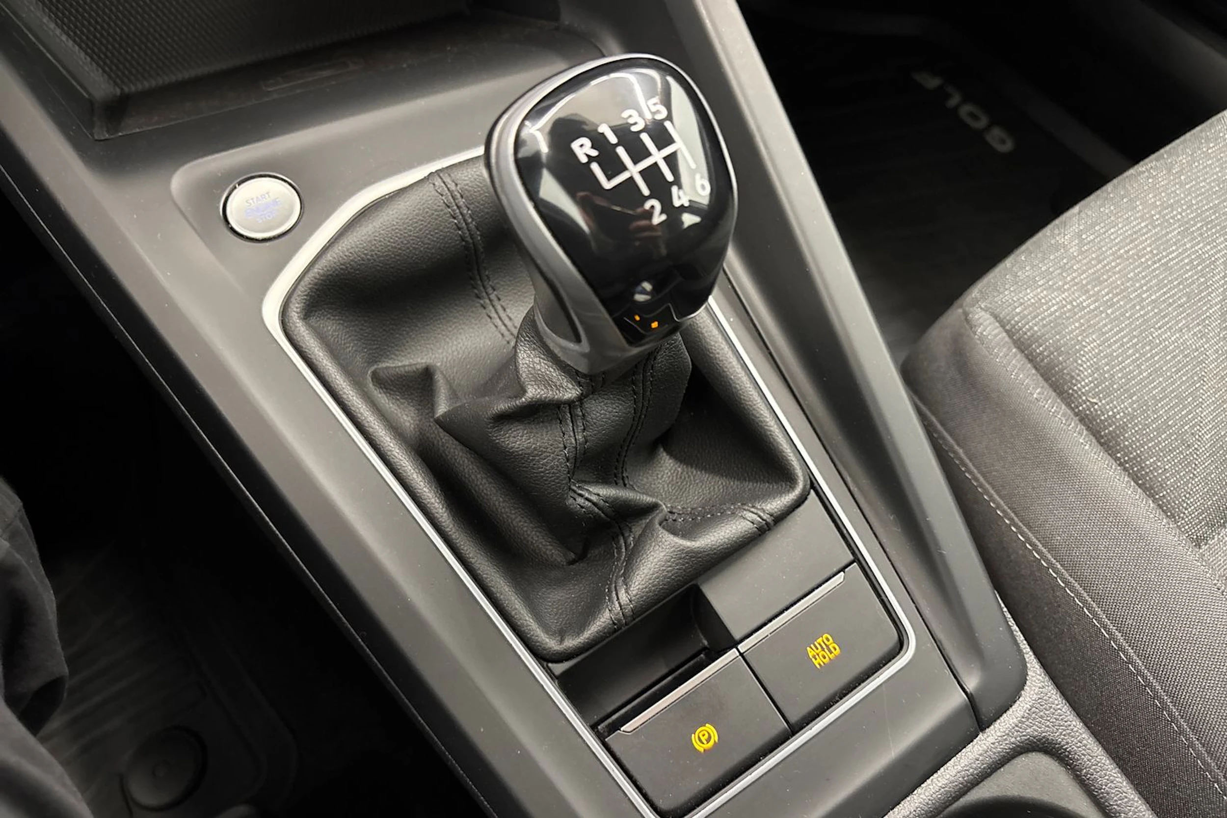 Hopea Volkswagen GOLF 2021 kuva 28.