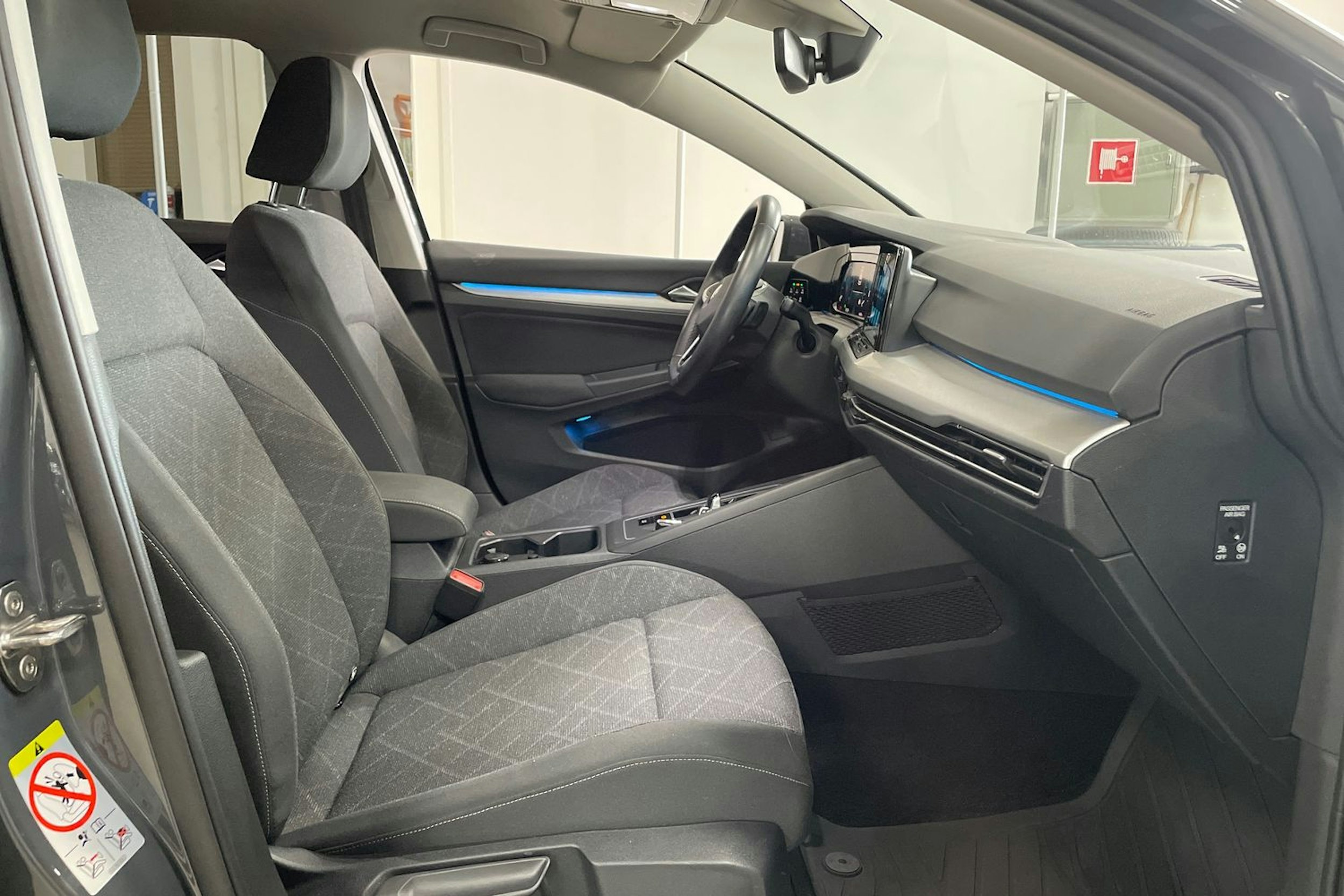 Harmaa Volkswagen GOLF 2021 kuva 14.